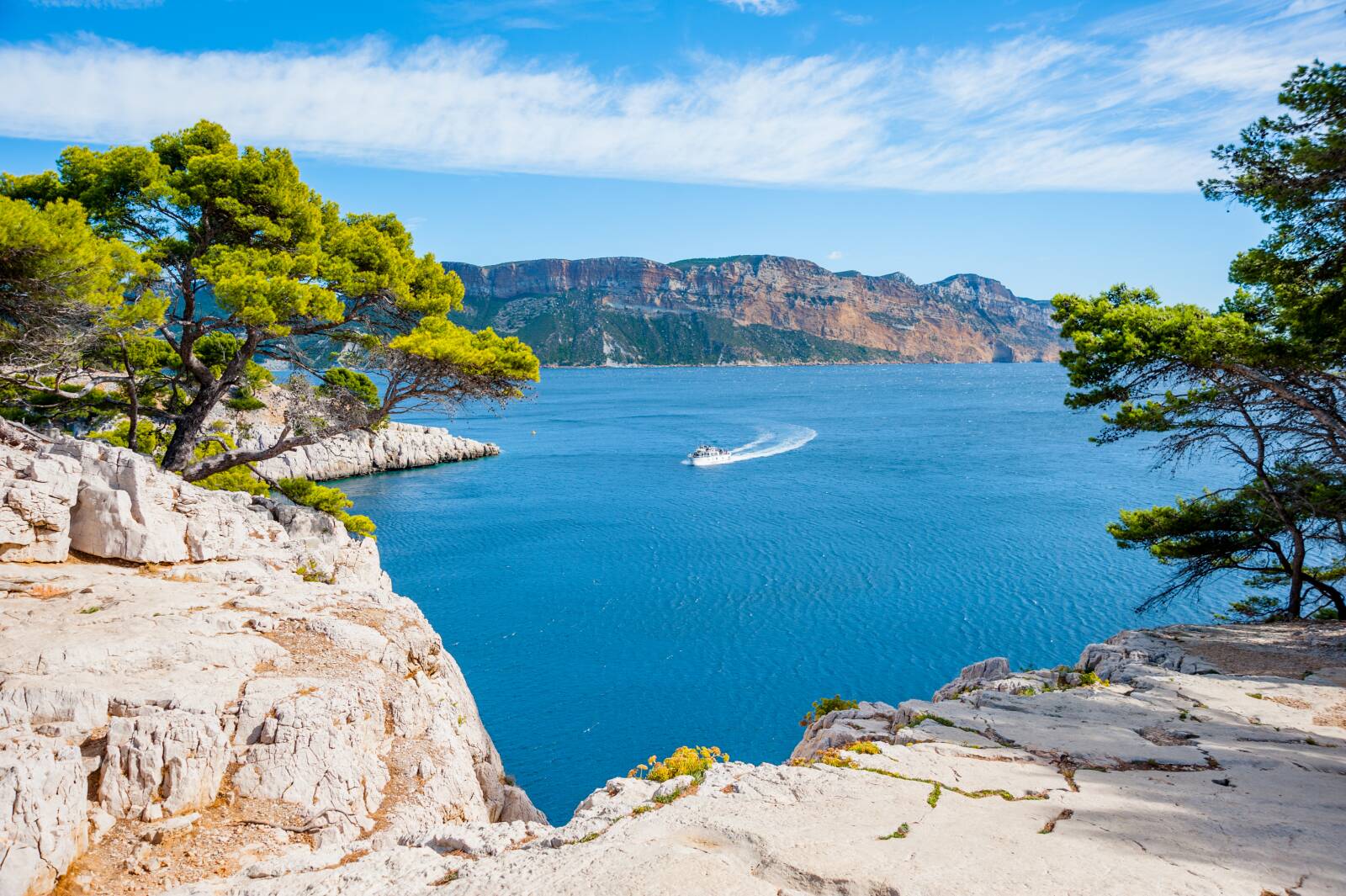 Location-de-bateau-Calanque-Port-Miou-Provence-Alpes-Côte-d'azur